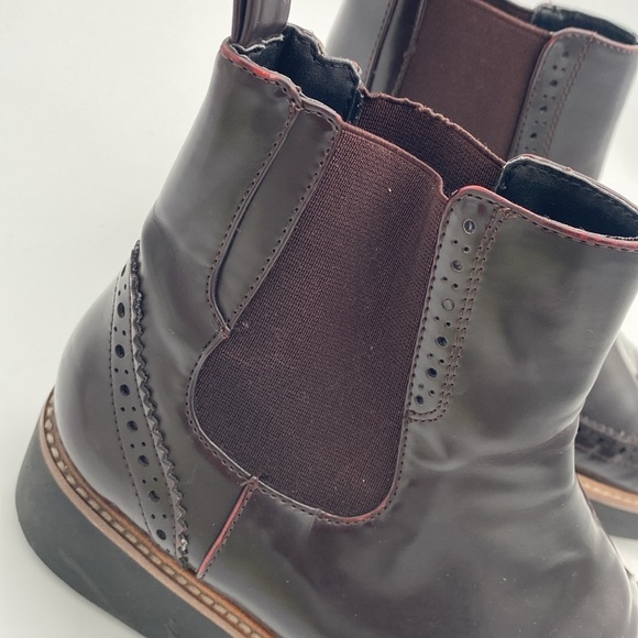 Zara Chelsea ankle Boot women 37 burgundy Chunky Sole pull on patent leather Y2K - Picture 6 of 13